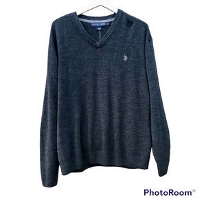 U.S. Polo Sweater. Grey V-Neck size XL